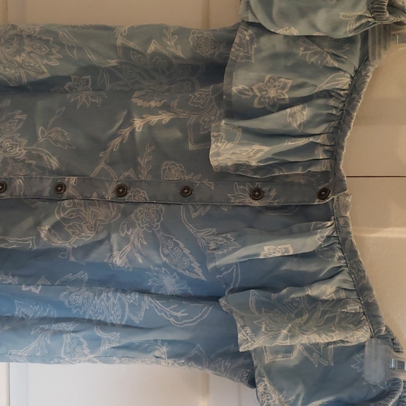 Dress - Picture 3 of 4